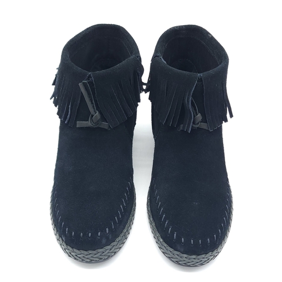 UGG Women's Kennadi Fringe Bootie Casual Winter Black Suede Zip Flat Boot Size 7 - Picture 2 of 11